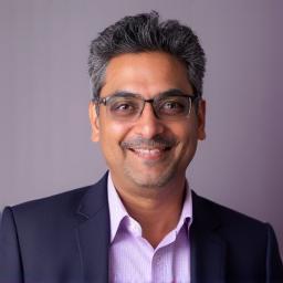 Head of PR का प्रोफाइल चित्र